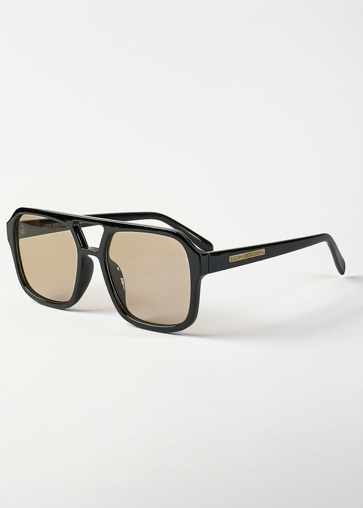 Il Direttore - Leon Bergara