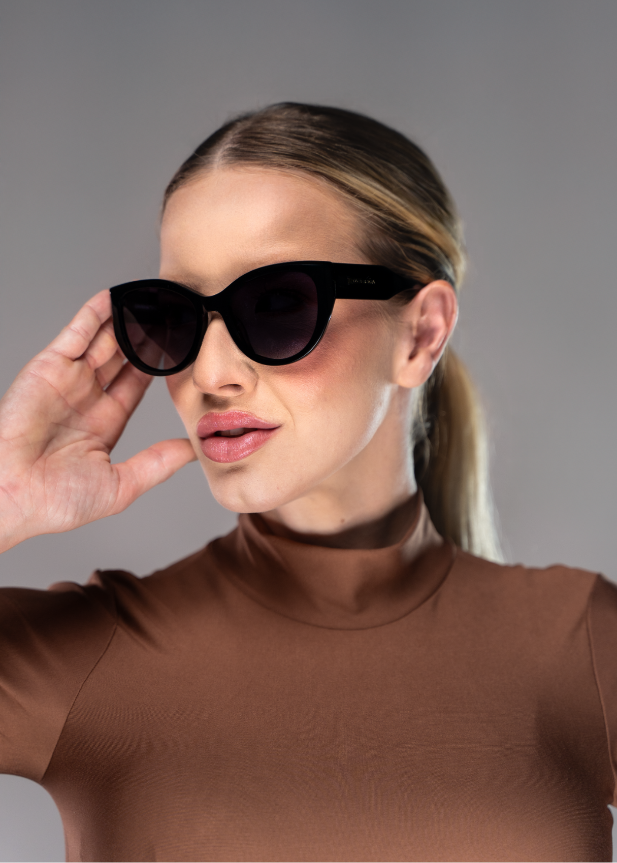 Aurora Nera - Leon Bergara