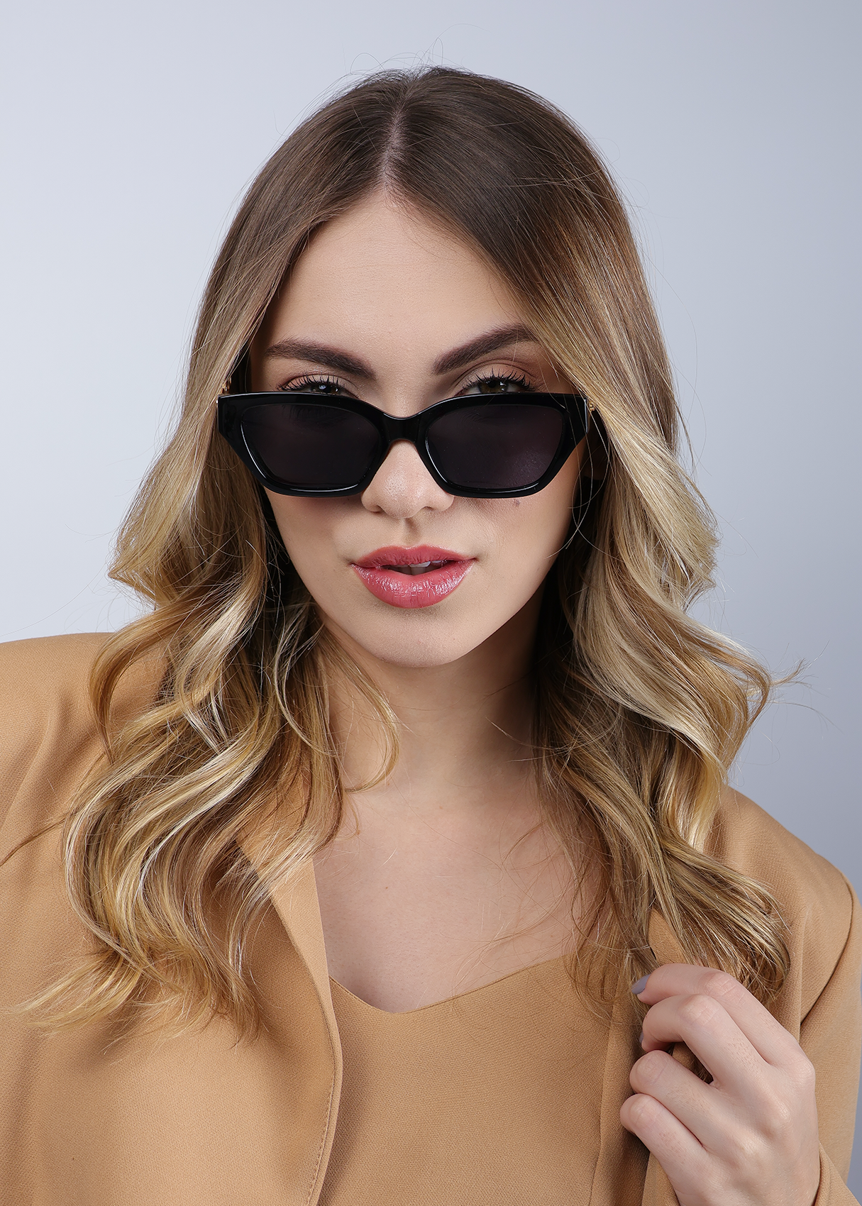 Catena Lux - Leon Bergara