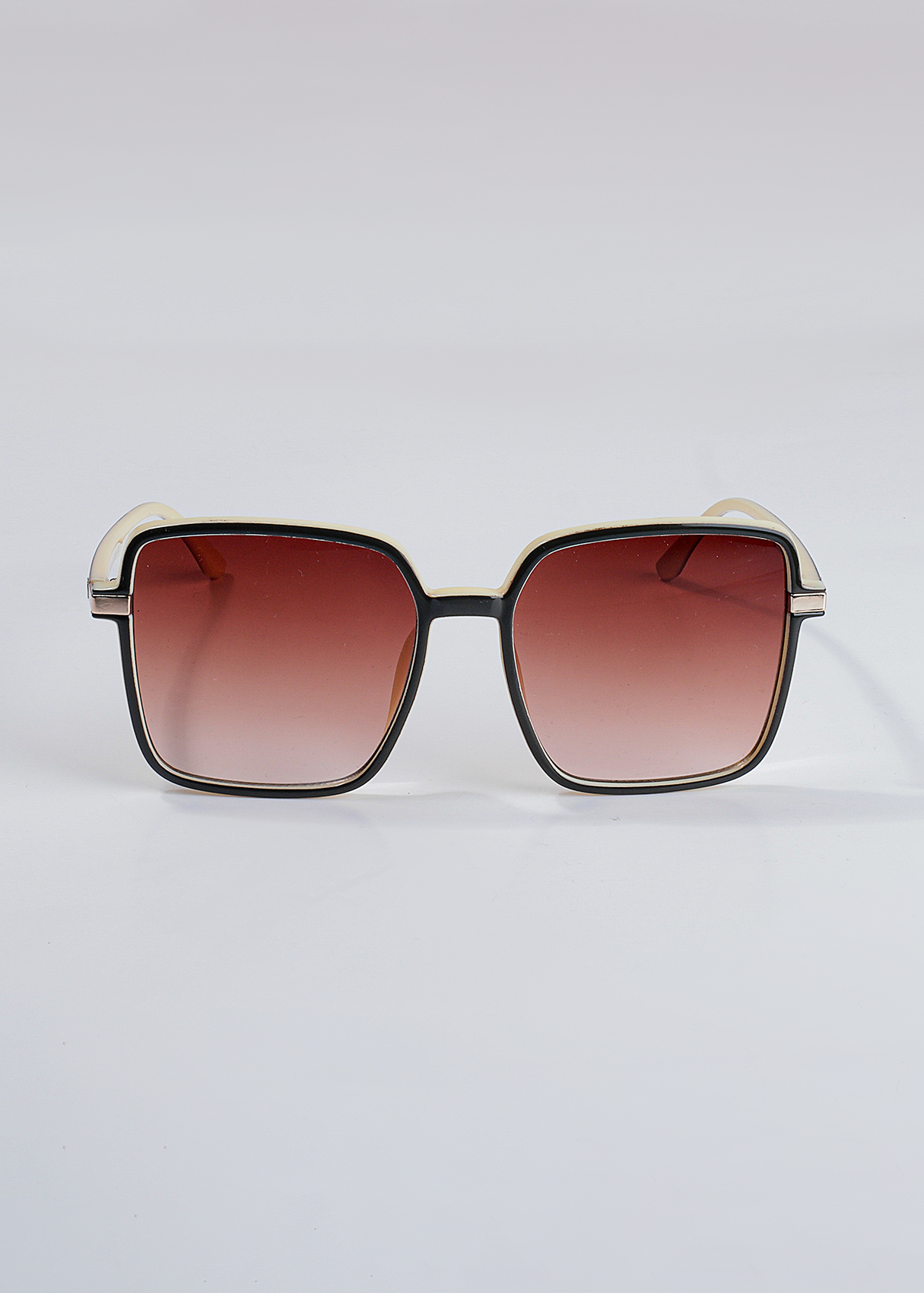 Quadrado Il Luxx - Leon Bergara