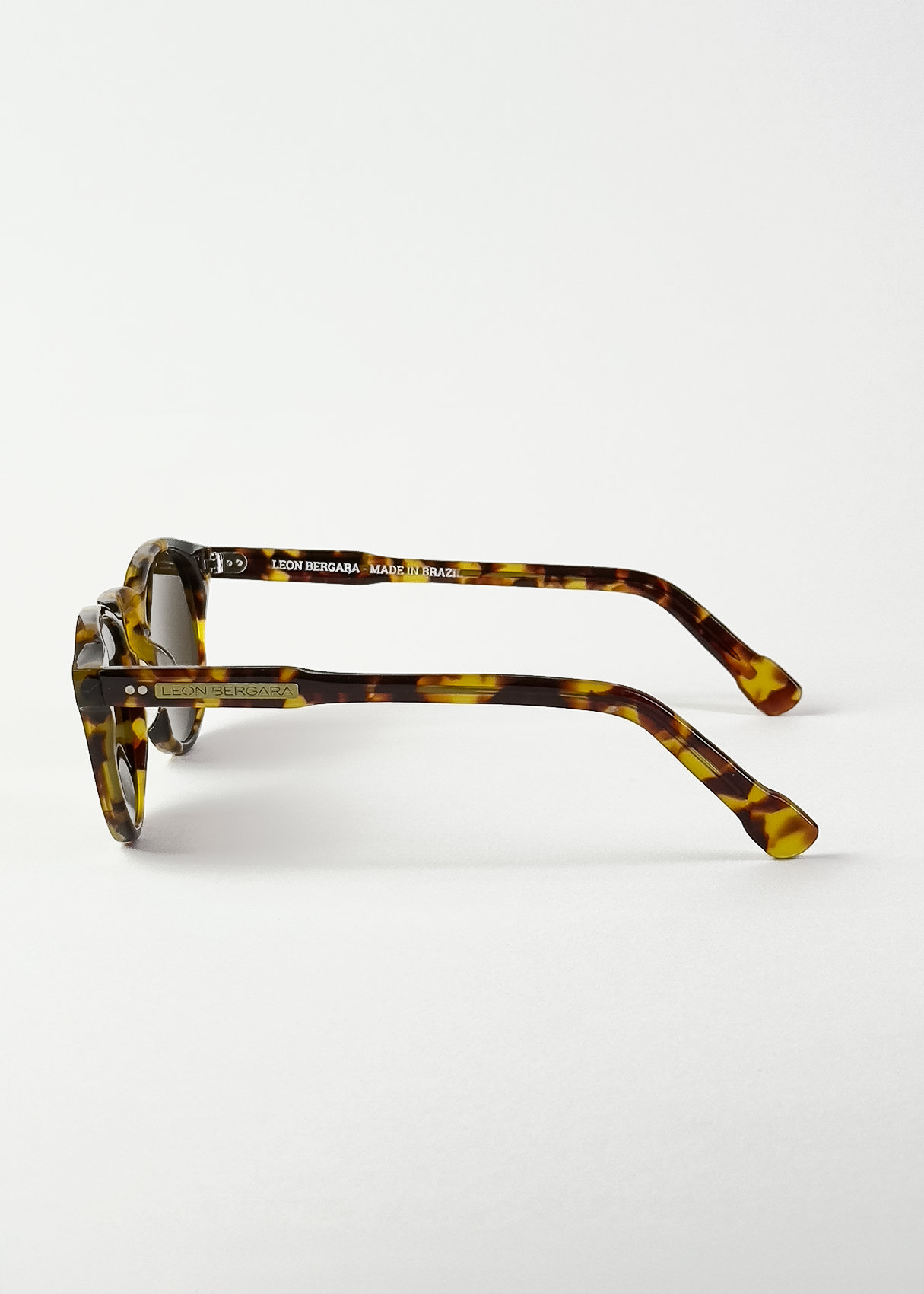 La Riviera - Leon Bergara