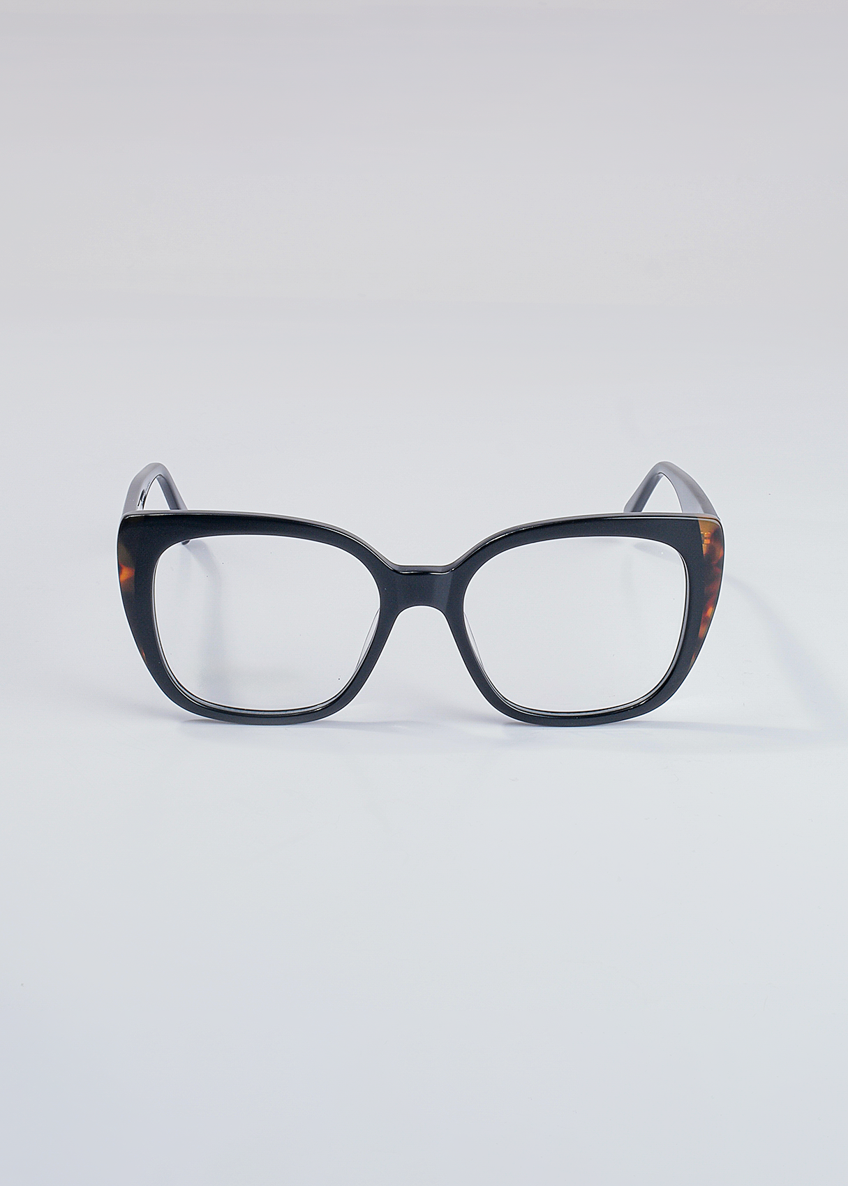 Eleganza Chiara - Leon Bergara